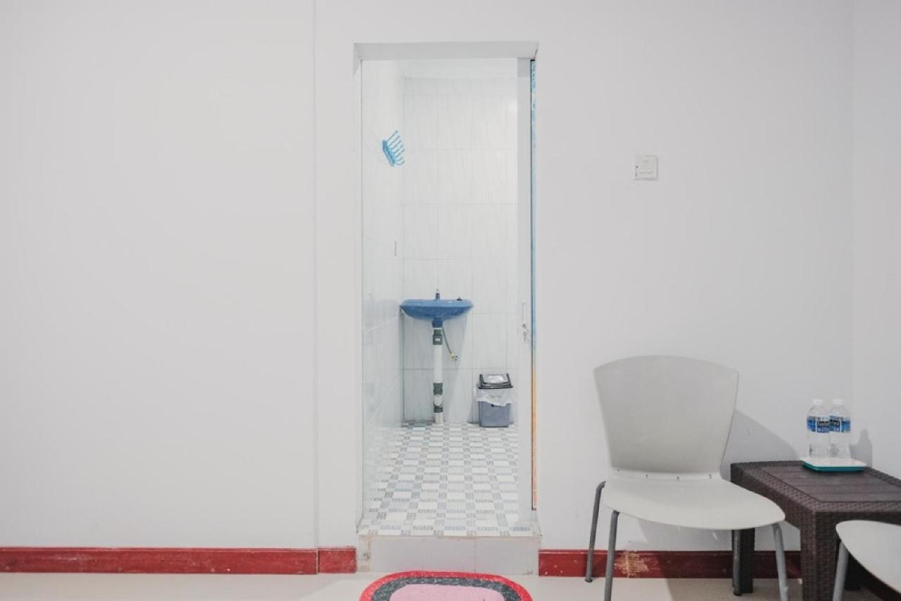ホテル レッドドアーズ ニア ナゴヤ ヒル バタム 4 Jodoh  エクステリア 写真